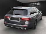 Mercedes-Benz E-Klasse bei Gebrauchtwagen.expert - Abbildung (7 / 15) Mercedes-Benz E-Klasse bei Gebrauchtwagen.expert - Abbildung (7 / 15)
