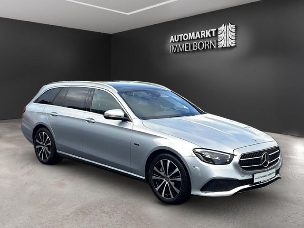 Mercedes-Benz E-Klasse bei Gebrauchtwagen.expert - Hauptabbildung Mercedes-Benz E-Klasse bei Gebrauchtwagen.expert - Hauptabbildung