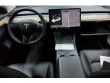 Tesla Model 3 bei Gebrauchtwagen.expert - Abbildung (3 / 7) Tesla Model 3 bei Gebrauchtwagen.expert - Abbildung (3 / 7)