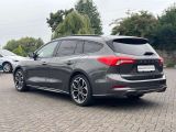 Ford Focus Turnier bei Gebrauchtwagen.expert - Abbildung (4 / 10)