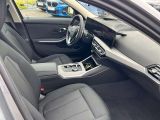 BMW 330 330e xDrive Aut bei Gebrauchtwagen.expert - Abbildung (9 / 12)