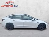 Tesla Model 3 bei Gebrauchtwagen.expert - Abbildung (6 / 15) Tesla Model 3 bei Gebrauchtwagen.expert - Abbildung (6 / 15)