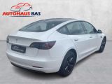 Tesla Model 3 bei Gebrauchtwagen.expert - Abbildung (7 / 15) Tesla Model 3 bei Gebrauchtwagen.expert - Abbildung (7 / 15)