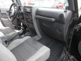 Jeep Wrangler bei Gebrauchtwagen.expert - Abbildung (9 / 15)