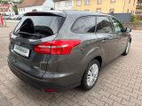 Ford Focus Turnier bei Gebrauchtwagen.expert - Abbildung (5 / 15)