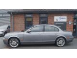 Jaguar S-Type bei Gebrauchtwagen.expert - Abbildung (2 / 15)