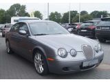 Jaguar S-Type bei Gebrauchtwagen.expert - Abbildung (6 / 15)
