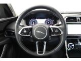 Jaguar XE bei Gebrauchtwagen.expert - Abbildung (13 / 15)