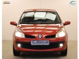Renault Clio bei Gebrauchtwagen.expert - Abbildung (2 / 15)