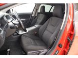 Volvo V60 bei Gebrauchtwagen.expert - Abbildung (9 / 15) Volvo V60 bei Gebrauchtwagen.expert - Abbildung (9 / 15)