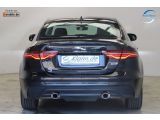 Jaguar XE bei Gebrauchtwagen.expert - Abbildung (8 / 15)