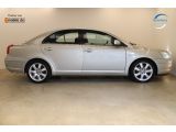 Toyota Avensis bei Gebrauchtwagen.expert - Abbildung (7 / 15)