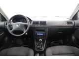 VW Golf bei Gebrauchtwagen.expert - Abbildung (14 / 15)