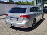 Toyota Avensis bei Gebrauchtwagen.expert - Abbildung (7 / 15)