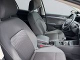 VW Golf bei Gebrauchtwagen.expert - Abbildung (11 / 15) VW Golf bei Gebrauchtwagen.expert - Abbildung (11 / 15)