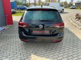 VW Passat bei Gebrauchtwagen.expert - Abbildung (5 / 15) VW Passat bei Gebrauchtwagen.expert - Abbildung (5 / 15)