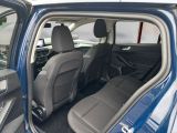 Ford Focus Turnier bei Gebrauchtwagen.expert - Abbildung (14 / 15) Ford Focus Turnier bei Gebrauchtwagen.expert - Abbildung (14 / 15)
