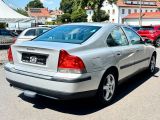 Volvo S60 bei Gebrauchtwagen.expert - Abbildung (4 / 15) Volvo S60 bei Gebrauchtwagen.expert - Abbildung (4 / 15)