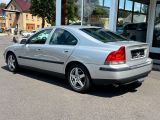 Volvo S60 bei Gebrauchtwagen.expert - Abbildung (2 / 15) Volvo S60 bei Gebrauchtwagen.expert - Abbildung (2 / 15)