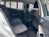 Ford Focus Turnier bei Gebrauchtwagen.expert - Abbildung (11 / 15) Ford Focus Turnier bei Gebrauchtwagen.expert - Abbildung (11 / 15)