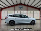 Ford Focus Turnier bei Gebrauchtwagen.expert - Abbildung (6 / 15) Ford Focus Turnier bei Gebrauchtwagen.expert - Abbildung (6 / 15)