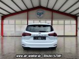 Ford Focus Turnier bei Gebrauchtwagen.expert - Abbildung (4 / 15) Ford Focus Turnier bei Gebrauchtwagen.expert - Abbildung (4 / 15)