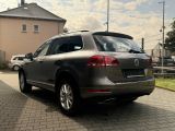 VW Touareg bei Gebrauchtwagen.expert - Abbildung (6 / 15)