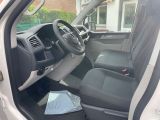 VW T6 Transporter bei Gebrauchtwagen.expert - Abbildung (11 / 15)