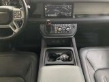 Land Rover Defender bei Gebrauchtwagen.expert - Abbildung (14 / 15)