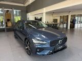 Volvo V60 bei Gebrauchtwagen.expert - Abbildung (3 / 15) Volvo V60 bei Gebrauchtwagen.expert - Abbildung (3 / 15)