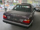 Mercedes-Benz 230 bei Gebrauchtwagen.expert - Abbildung (6 / 15)