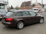 Audi A4 bei Gebrauchtwagen.expert - Abbildung (4 / 15)