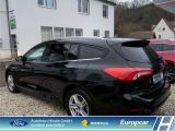 Ford Focus Turnier bei Gebrauchtwagen.expert - Abbildung (4 / 15)