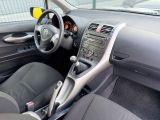 Toyota Auris bei Gebrauchtwagen.expert - Abbildung (13 / 15)