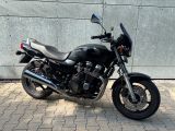 Honda CB 750 bei Gebrauchtwagen.expert - Abbildung (9 / 14) Honda CB 750 bei Gebrauchtwagen.expert - Abbildung (9 / 14)