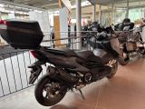 Yamaha TMAX bei Gebrauchtwagen.expert - Abbildung (4 / 13)