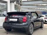 Mini Cooper S Cabrio bei Gebrauchtwagen.expert - Abbildung (4 / 15) Mini Cooper S Cabrio bei Gebrauchtwagen.expert - Abbildung (4 / 15)