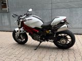 Ducati Monster bei Gebrauchtwagen.expert - Abbildung (9 / 15)