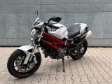 Ducati Monster bei Gebrauchtwagen.expert - Abbildung (12 / 15)