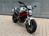 Ducati Monster bei Gebrauchtwagen.expert - Abbildung (3 / 15)