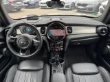 Mini Cooper S bei Gebrauchtwagen.expert - Abbildung (15 / 15)