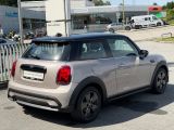Mini Cooper bei Gebrauchtwagen.expert - Abbildung (4 / 15) Mini Cooper bei Gebrauchtwagen.expert - Abbildung (4 / 15)