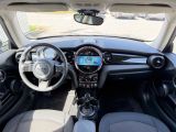 Mini Cooper bei Gebrauchtwagen.expert - Abbildung (13 / 15) Mini Cooper bei Gebrauchtwagen.expert - Abbildung (13 / 15)