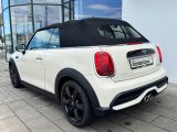 Mini Cooper S Cabrio bei Gebrauchtwagen.expert - Abbildung (7 / 15)