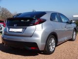 Honda Civic bei Gebrauchtwagen.expert - Abbildung (5 / 15)