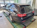Mercedes-Benz E-Klasse bei Gebrauchtwagen.expert - Abbildung (4 / 9)