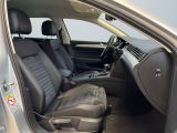 VW Passat bei Gebrauchtwagen.expert - Abbildung (10 / 15) VW Passat bei Gebrauchtwagen.expert - Abbildung (10 / 15)