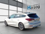 Ford Focus Turnier bei Gebrauchtwagen.expert - Abbildung (3 / 15)