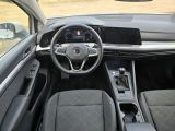 VW Golf VIII bei Gebrauchtwagen.expert - Abbildung (4 / 14)
