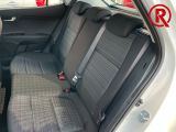 Kia Stonic bei Gebrauchtwagen.expert - Abbildung (9 / 15)